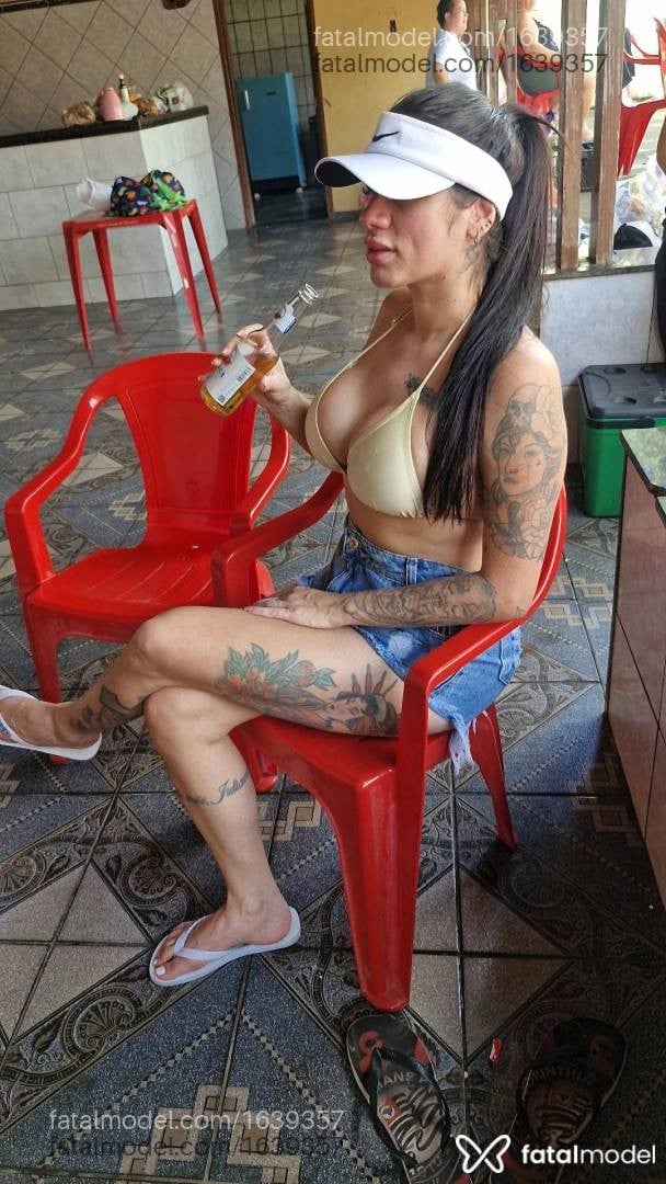 Acompanhante mulher morena (o) de olhos castanhos - Manu Ferraz