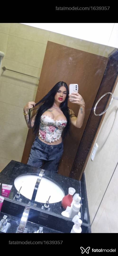 Acompanhante mulher morena (o) de olhos castanhos - Manu Ferraz