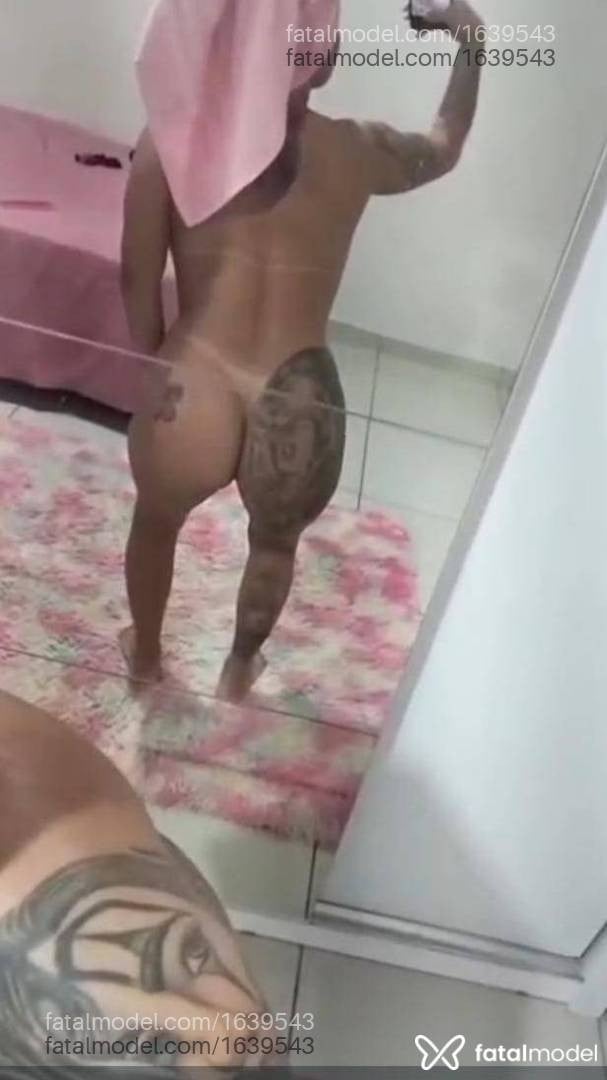 Acompanhante mulher com cabelo castanho de olhos pretos - Indinha