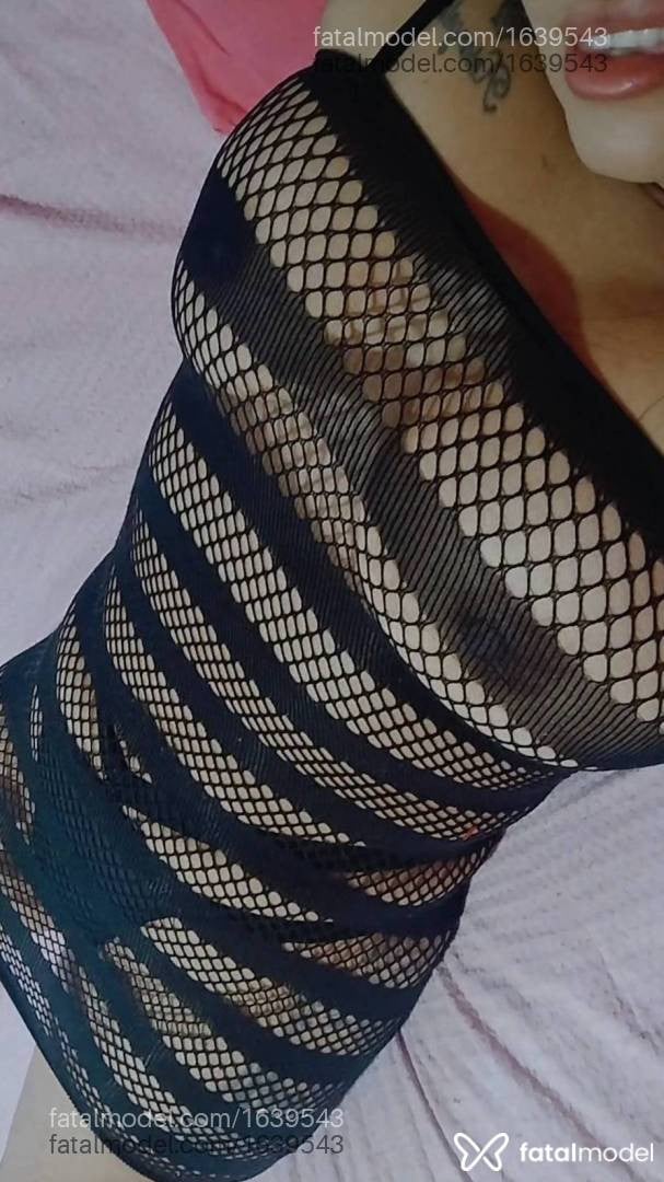 Acompanhante mulher com cabelo castanho de olhos pretos - Indinha