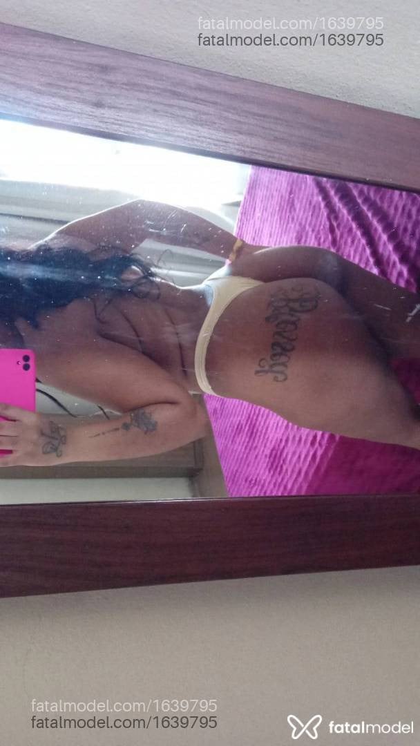 Acompanhante mulher com cabelo castanho de olhos castanhos - dudaaa