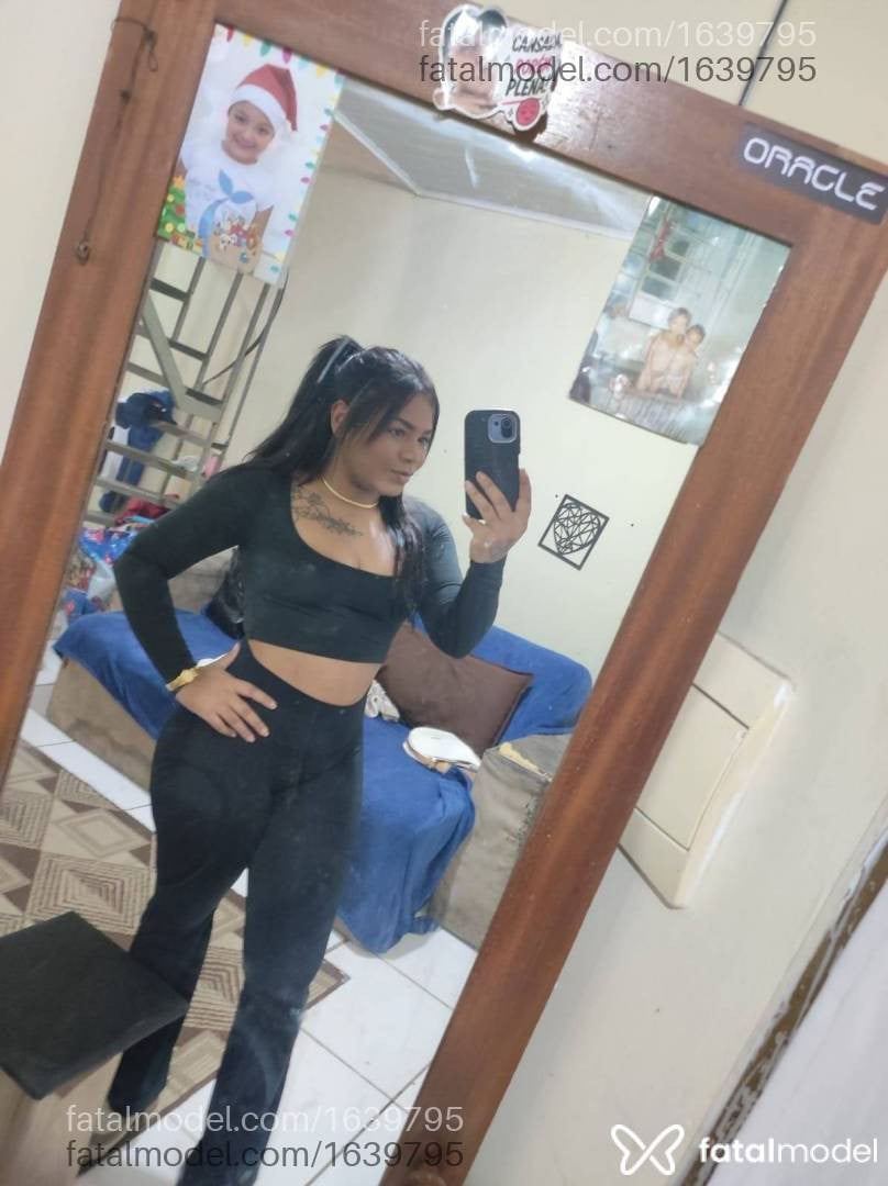 Acompanhante mulher com cabelo castanho de olhos castanhos - dudaaa