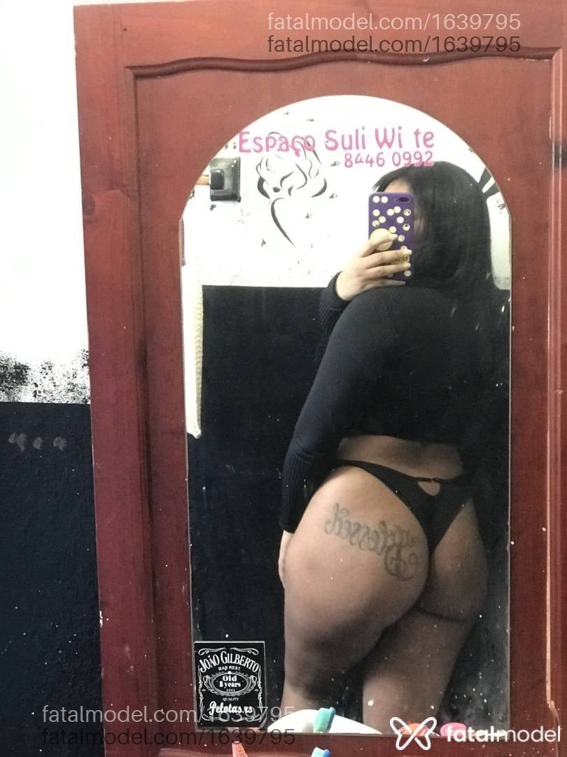 Acompanhante mulher com cabelo castanho de olhos castanhos - dudaaa