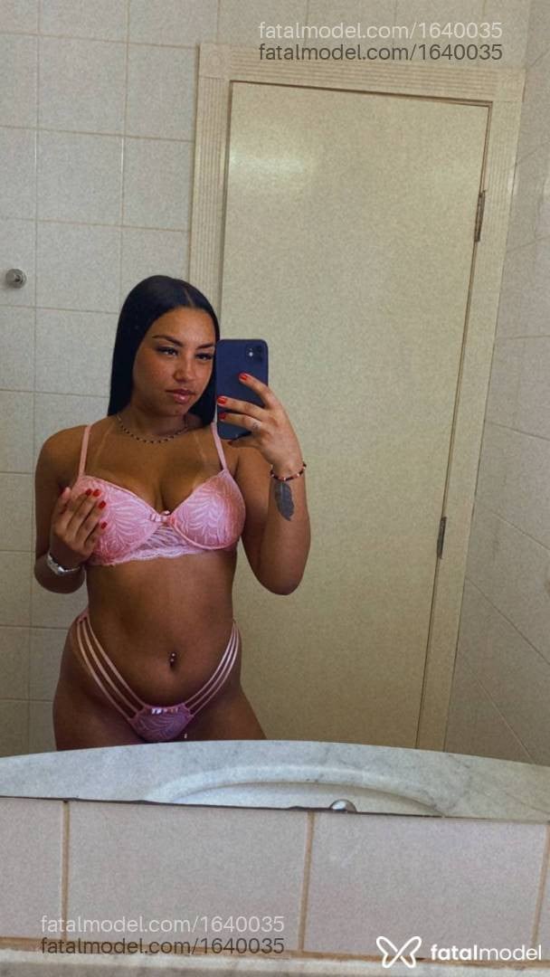 Acompanhante mulher morena (o) de olhos castanhos - Malu