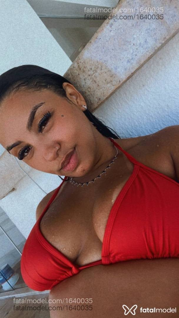 Acompanhante mulher morena (o) de olhos castanhos - Malu