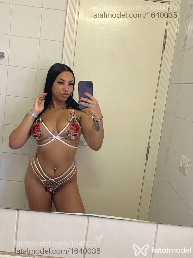Acompanhante mulher morena (o) de olhos castanhos - Malu
