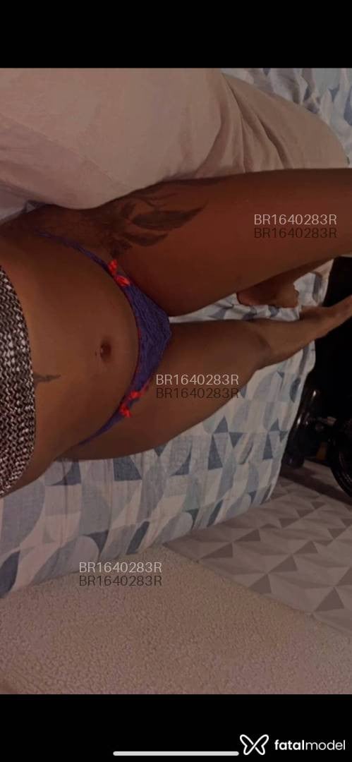 Acompanhante mulher morena (o) de olhos pretos em Maringá Acompanhante mulher morena (o) de olhos pretos em Maringá - Bianca