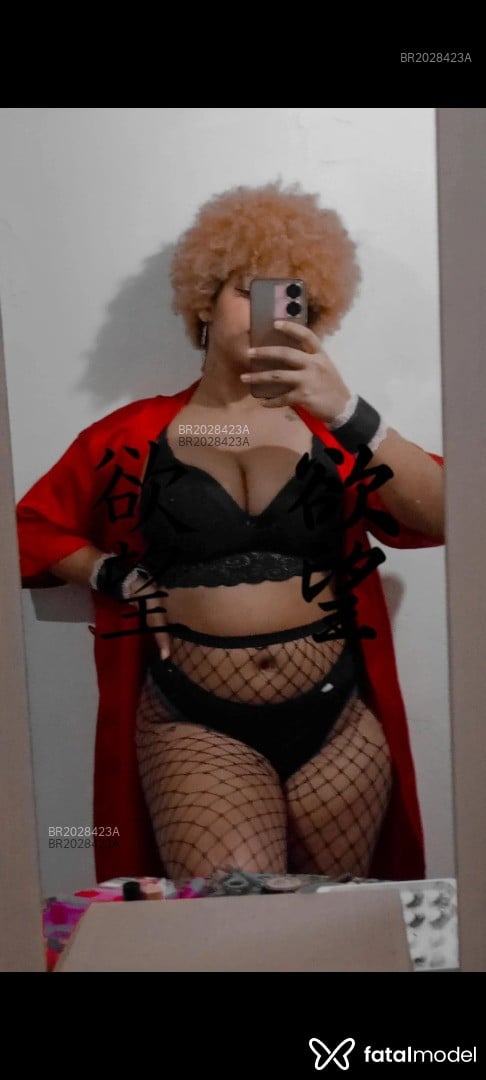 Acompanhante mulher com cabelo castanho de olhos castanhos em São Paulo Acompanhante mulher com cabelo castanho de olhos castanhos em São Paulo - Capitã Ane
