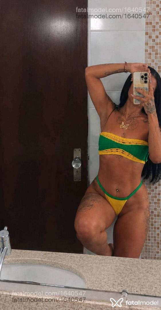 Acompanhante mulher morena (o) de olhos castanhos - Lary Vasconcelos