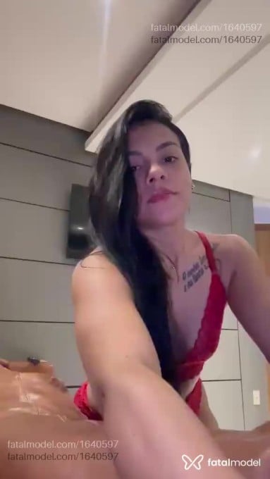 Acompanhante mulher morena (o) de olhos castanhos - Angel Victória