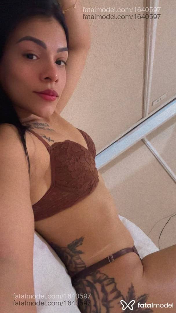 Acompanhante mulher morena (o) de olhos castanhos - Angel Victória