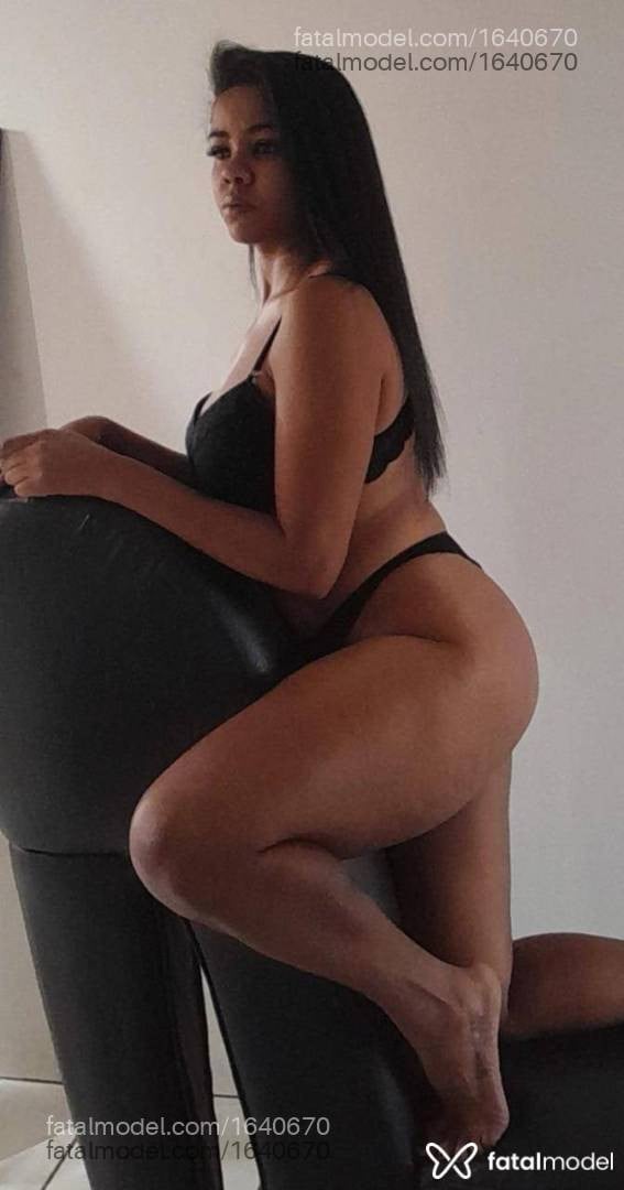 Acompanhante mulher com cabelo castanho de olhos castanhos em Cornélio Procópio - Anitta