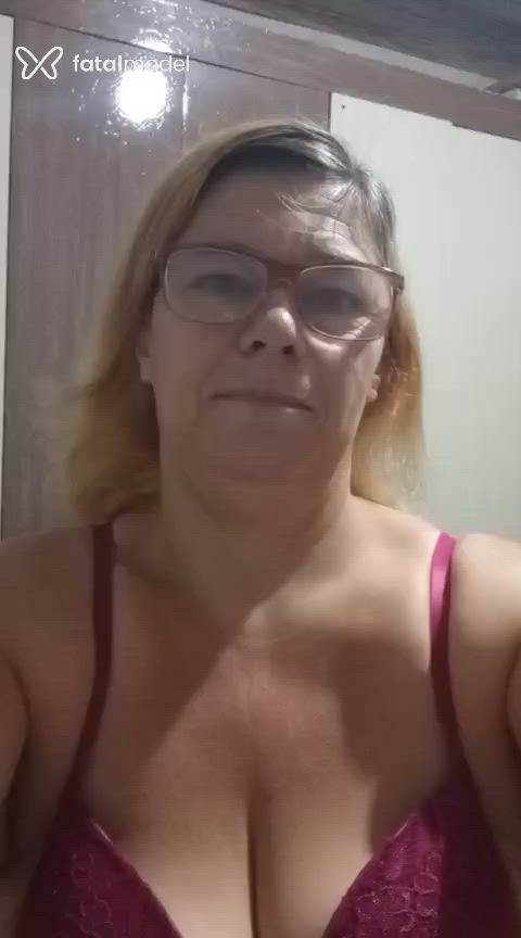 Acompanhante mulher loira (o) de olhos verdes em Virtual Acompanhante mulher loira (o) de olhos verdes em Virtual - Manuella