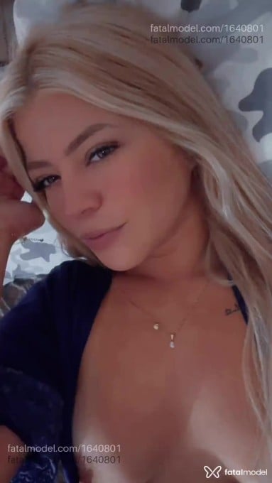 Acompanhante mulher loira (o) de olhos mel em Carazinho - Manuela Negrini