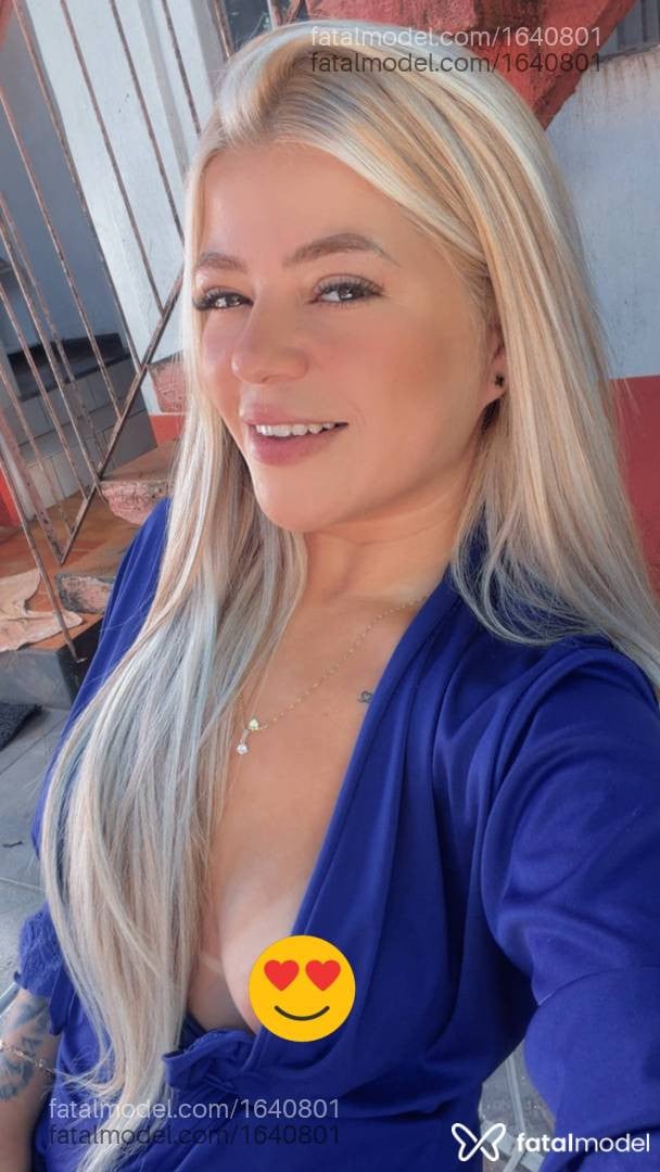 Acompanhante mulher loira (o) de olhos mel em Carazinho - Manuela Negrini