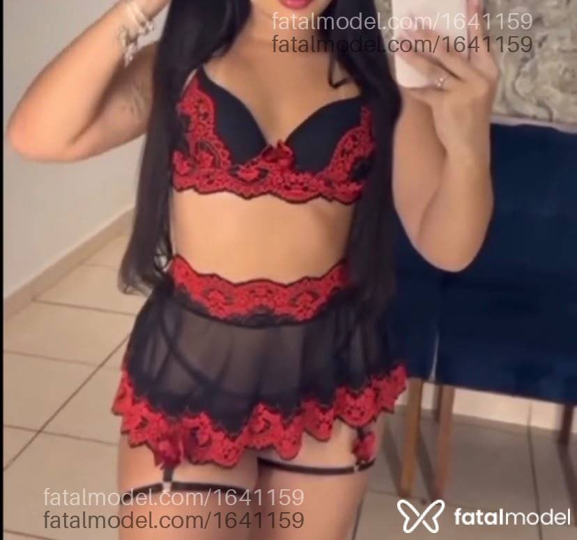 Acompanhante mulher morena (o) de olhos pretos - Kelly