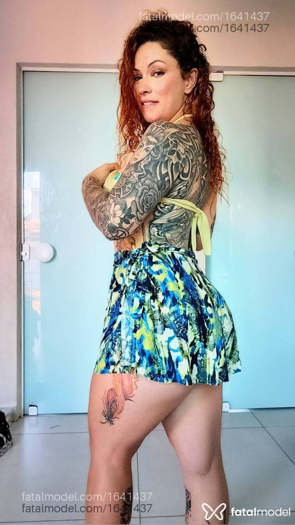 Acompanhante mulher ruiva (o) de olhos mel - Ellen Abreu