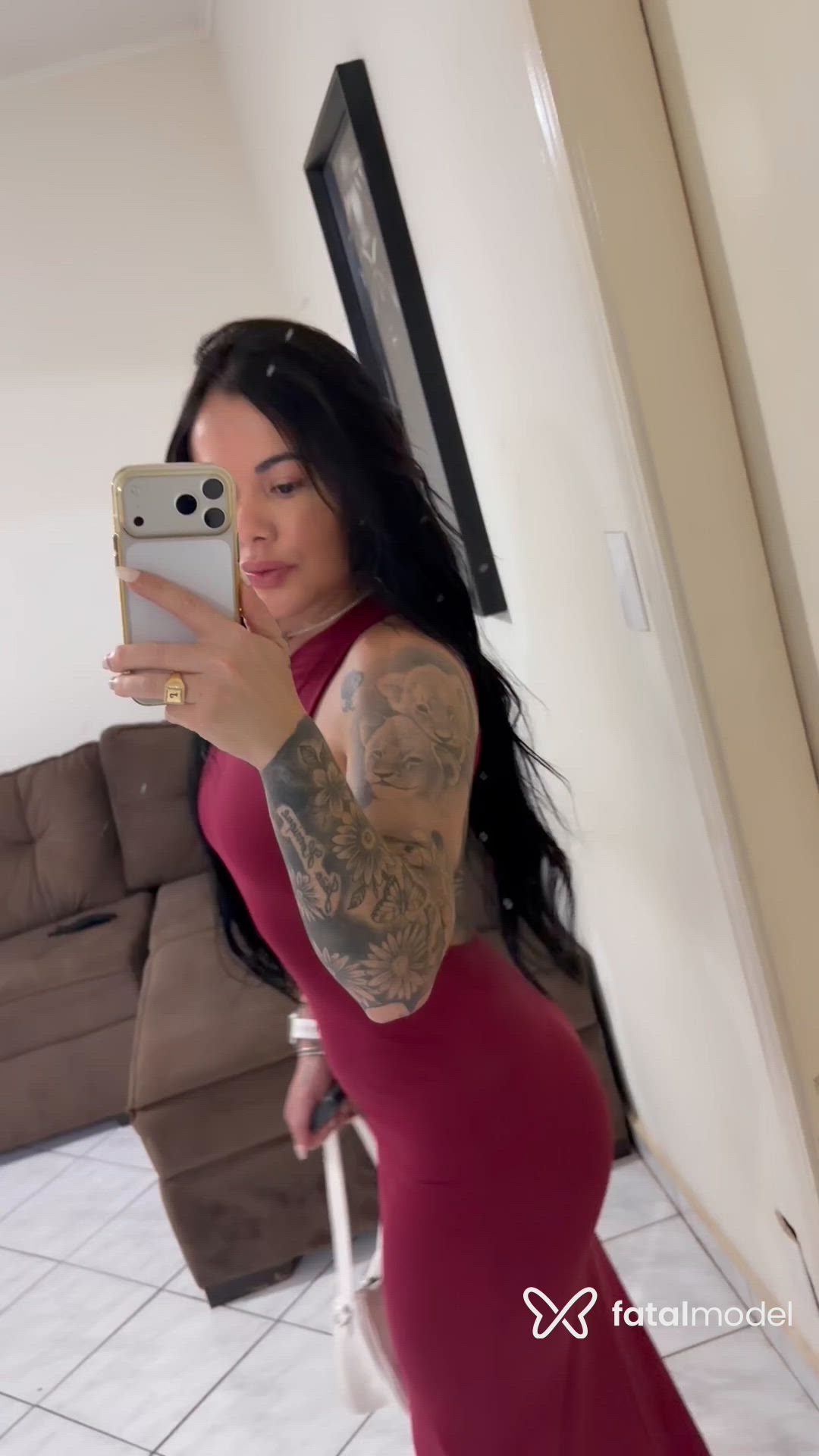 Acompanhante mulher com cabelo castanho de olhos castanhos - Bruna Queiroz