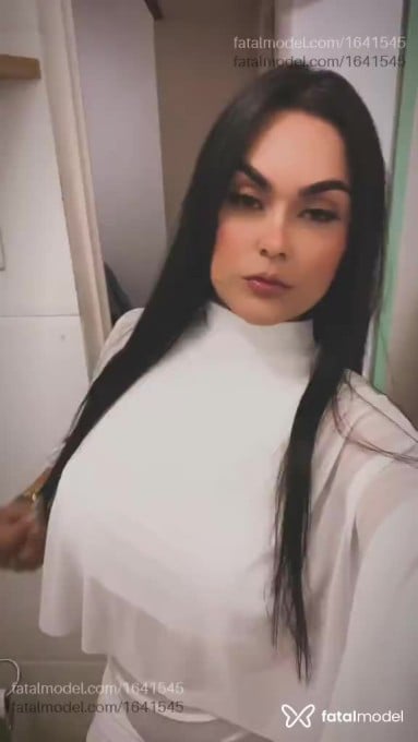 Acompanhante mulher morena (o) de olhos castanhos - Mirela Prado