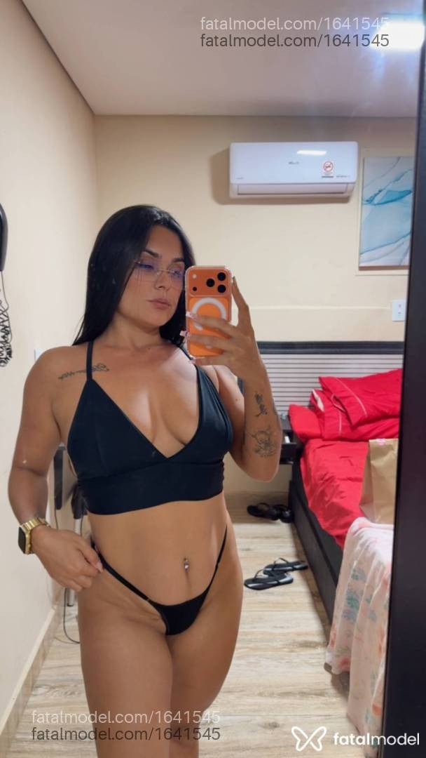 Acompanhante mulher morena (o) de olhos castanhos em São José do Rio Preto - Mirela Prado
