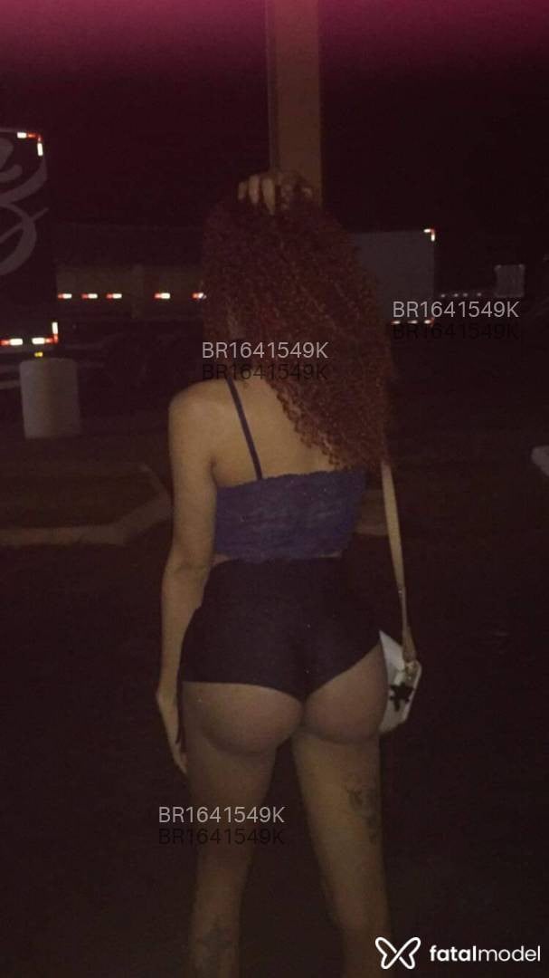 Acompanhante travesti loira (o) de olhos castanhos em Aparecida de Goiânia - Evellyn