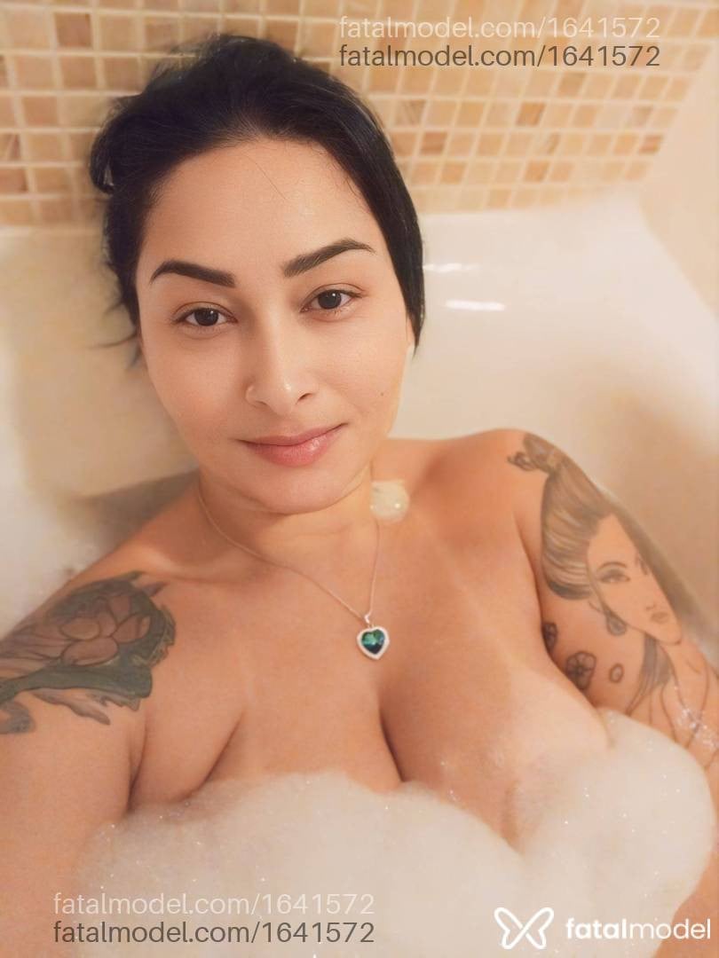 Acompanhante mulher morena (o) de olhos castanhos em Florianópolis - Kell Santos