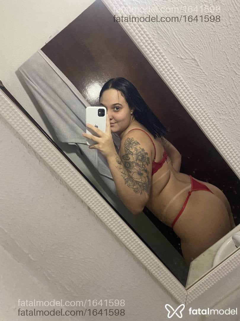 Acompanhante mulher morena (o) de olhos castanhos - Mirela