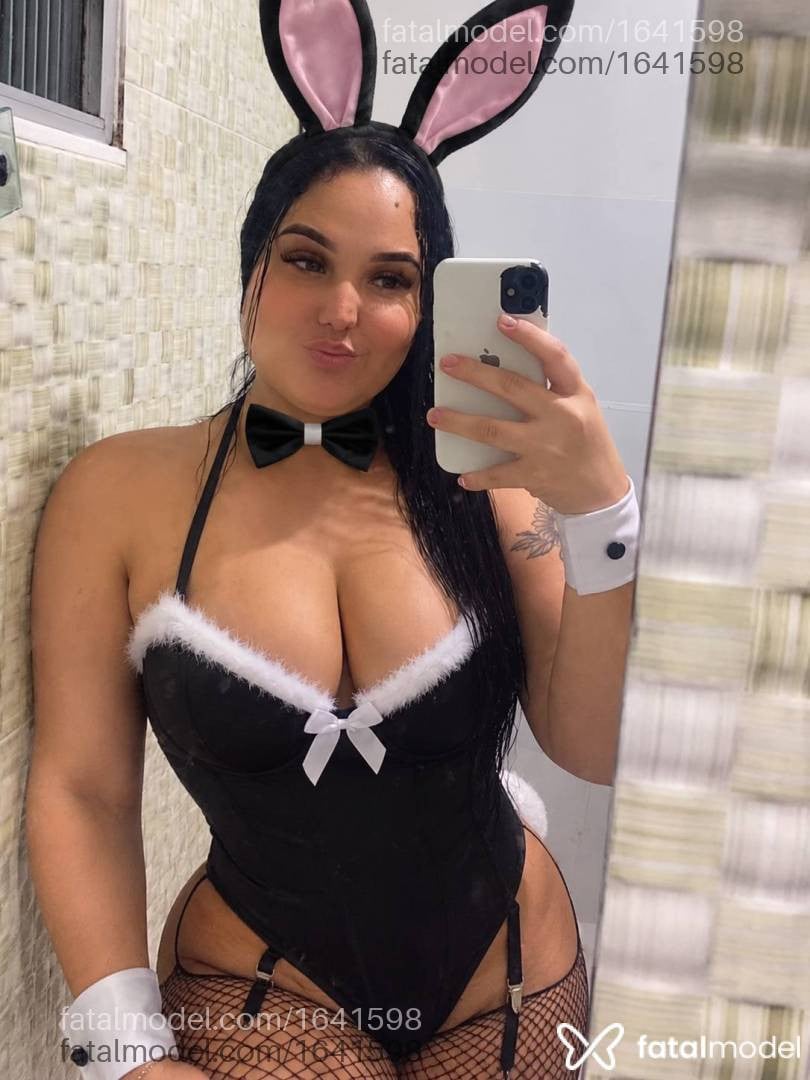 Acompanhante mulher morena (o) de olhos castanhos - Mirela