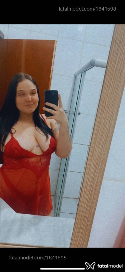 Acompanhante mulher morena (o) de olhos castanhos - Mirela