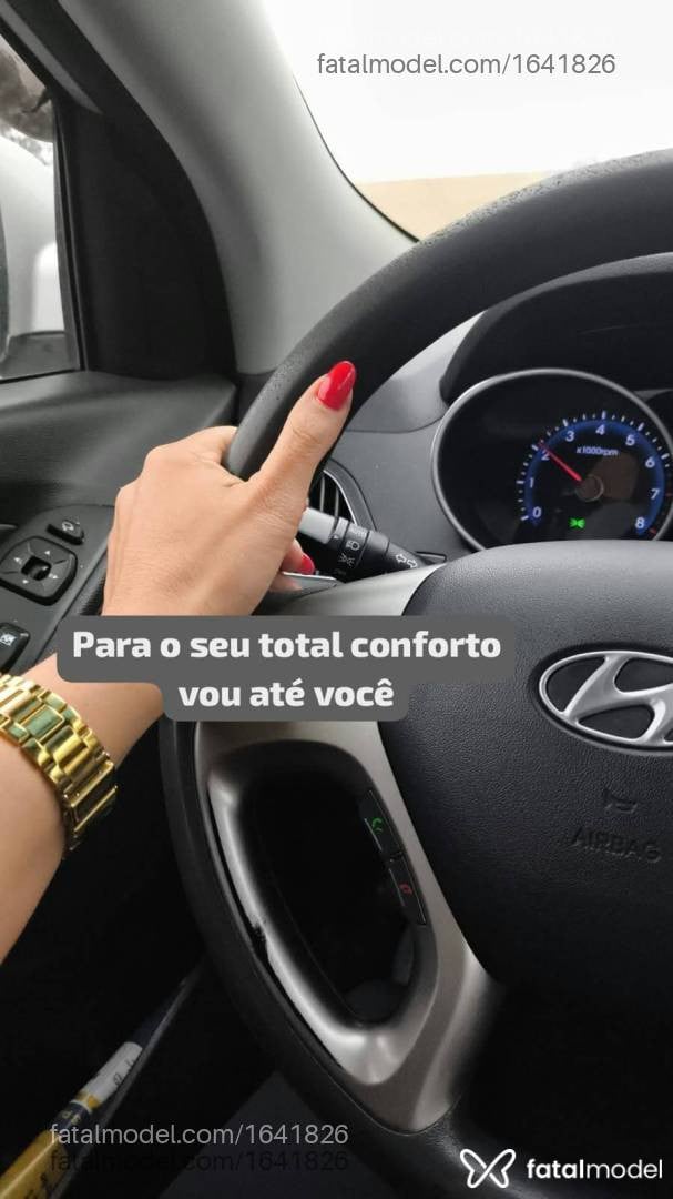 Acompanhante mulher morena (o) de olhos mel - Pérola Sanches