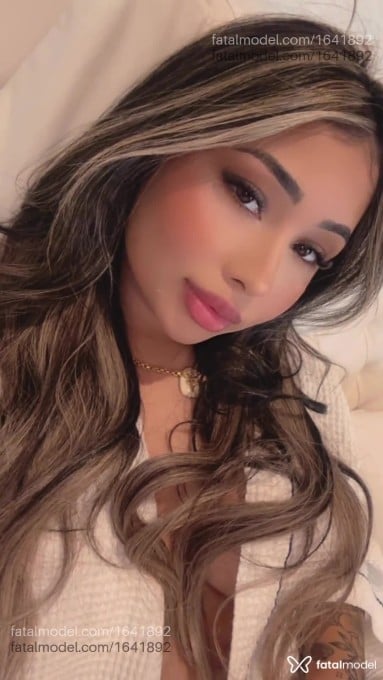 Acompanhante mulher morena (o) de olhos mel em Caxias do Sul - Ágatha Soares