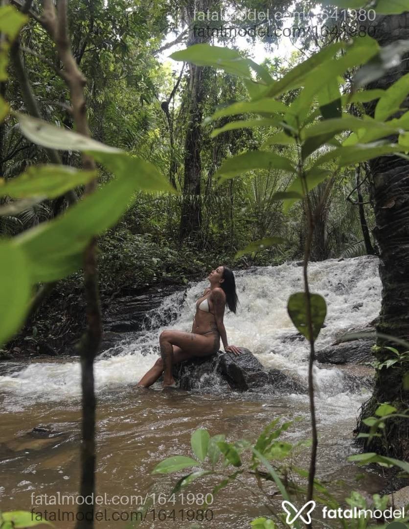 Acompanhante mulher morena (o) de olhos castanhos em Bauru - Leticia