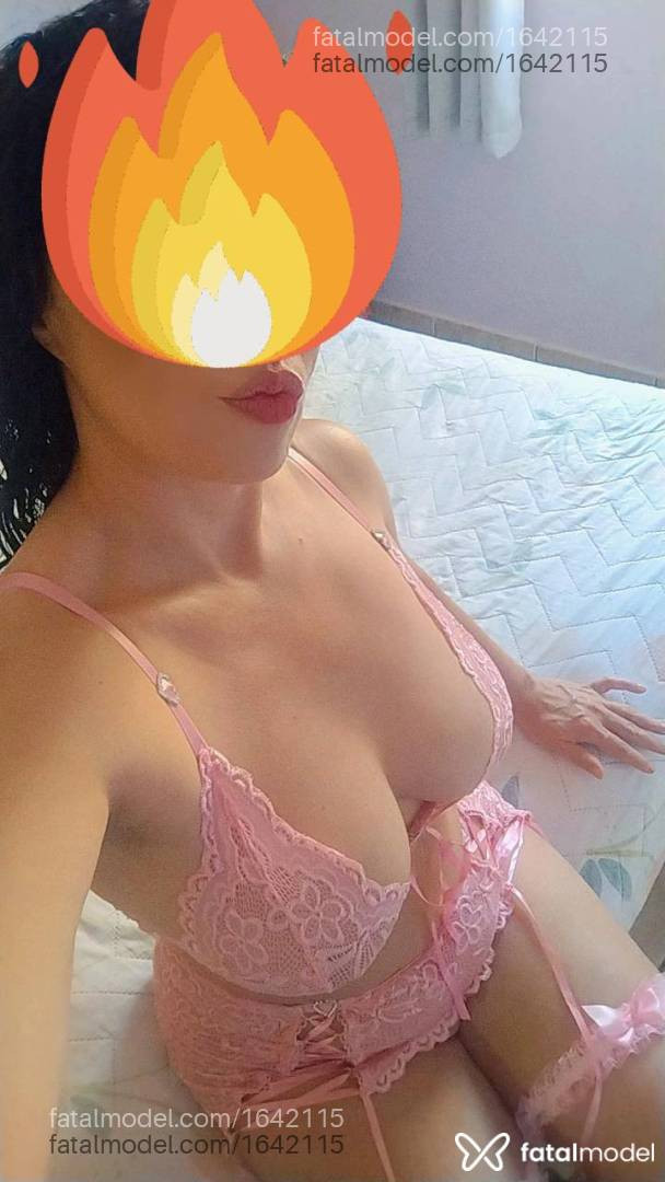 Acompanhante mulher morena (o) de olhos castanhos - Laura flores