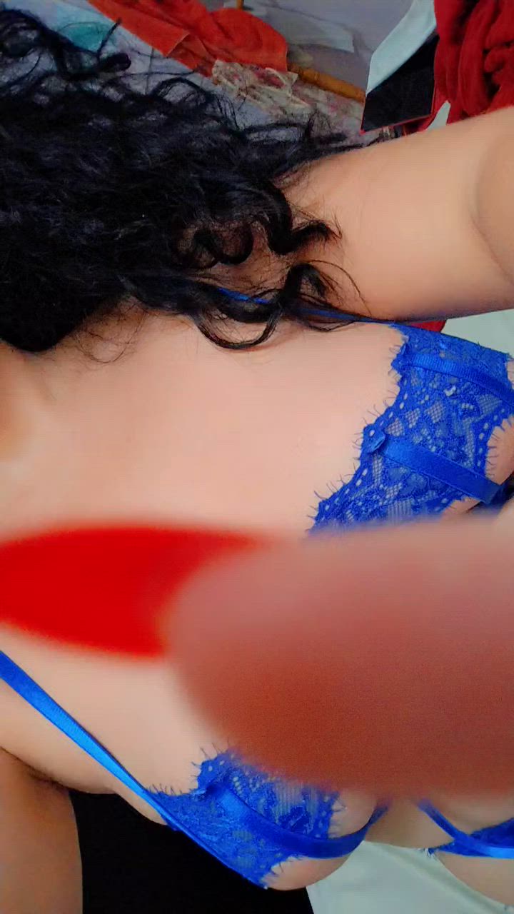 Acompanhante mulher morena (o) de olhos castanhos - Laura flores