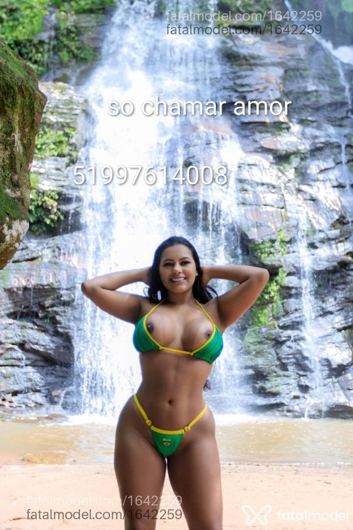 Acompanhante mulher morena (o) de olhos castanhos em Palhoça - Luiza Porto