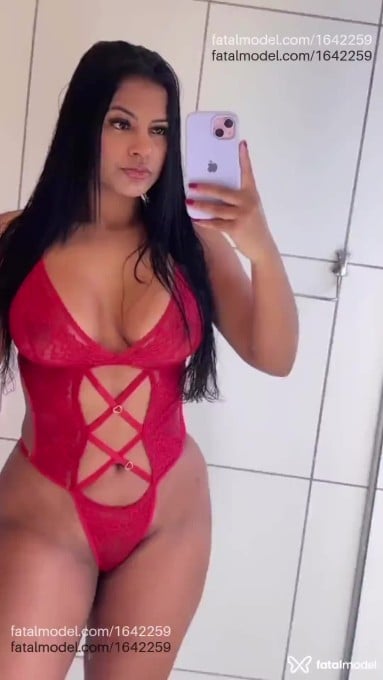 Acompanhante mulher morena (o) de olhos castanhos em Palhoça - Luiza Porto