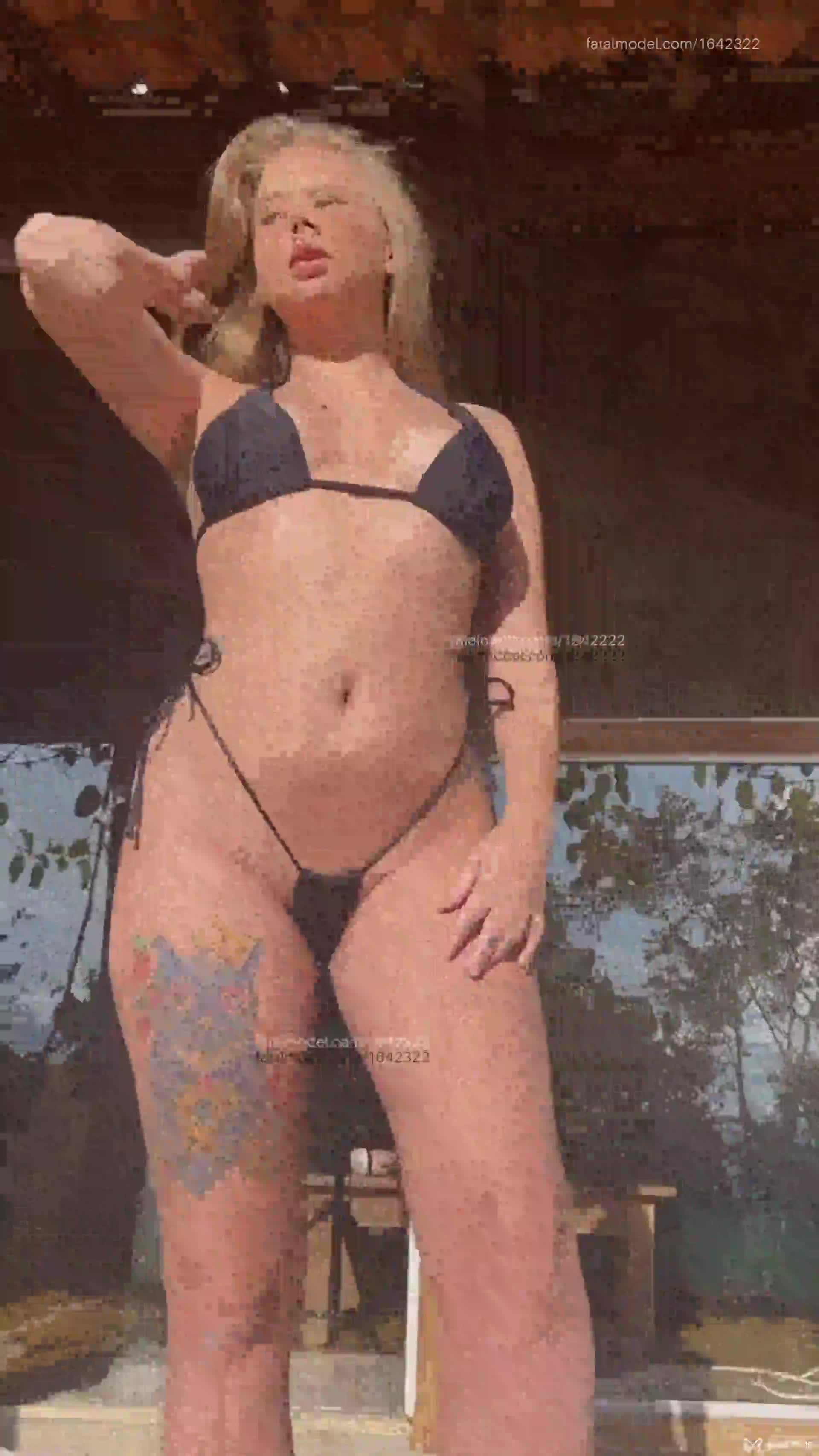 Acompanhante mulher loira (o) de olhos verdes em Virtual - Cla Hortt