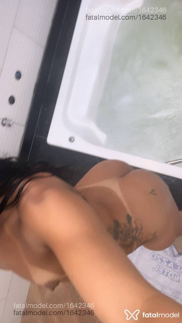 Acompanhante mulher trans morena (o) de olhos pretos em Cabo Frio - Ray