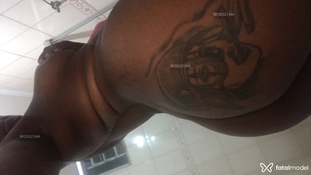 Acompanhante mulher com cabelo castanho de olhos pretos em Batatais - Larissa
