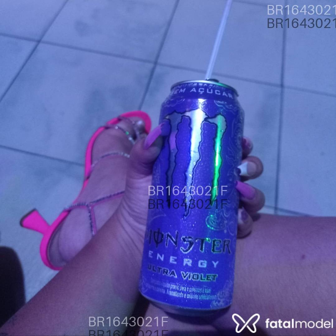 Acompanhante mulher com cabelo colorido de olhos castanhos em Navegantes Acompanhante mulher com cabelo colorido de olhos castanhos em Navegantes - Laila Santos