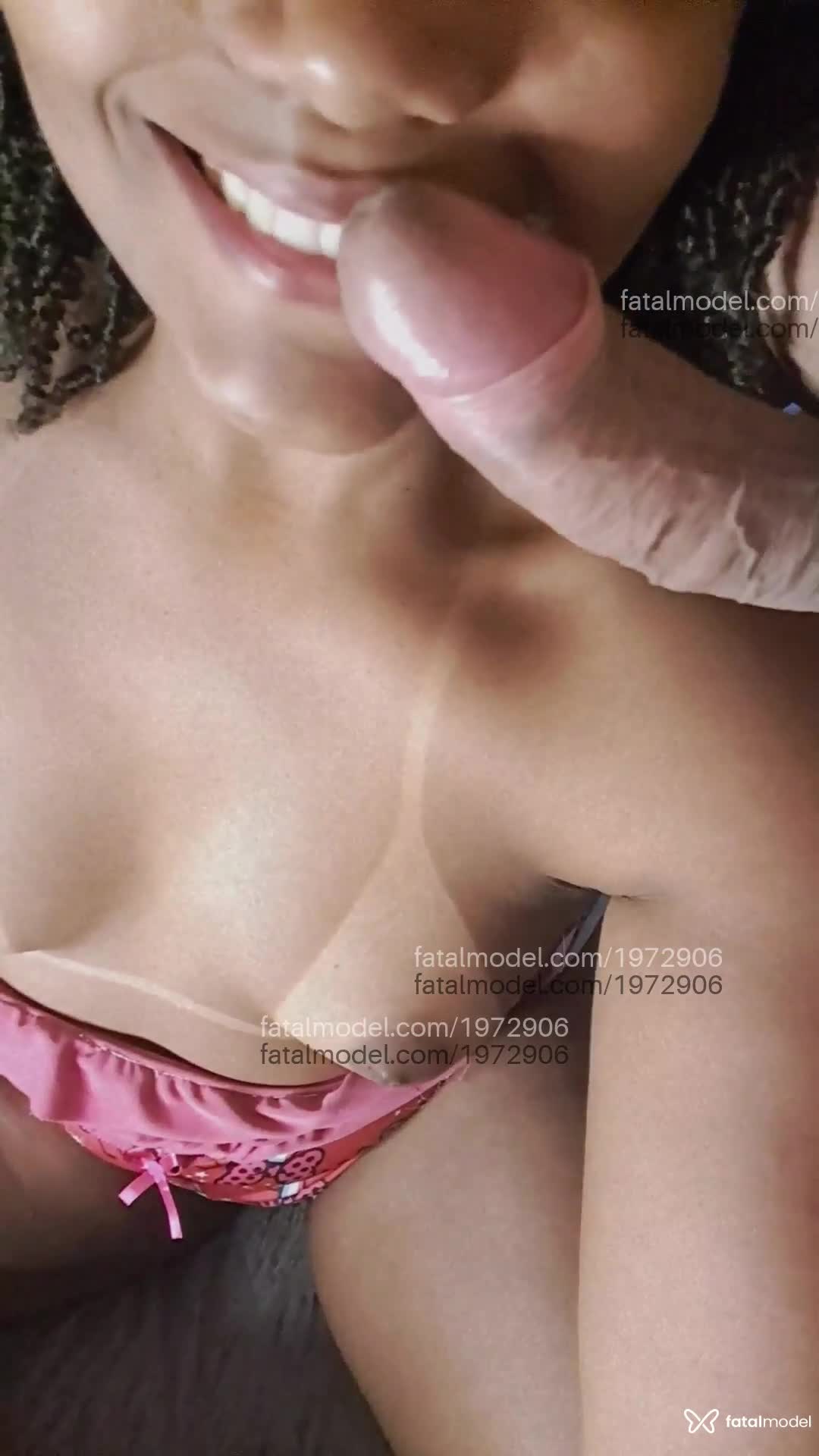 Acompanhante mulher morena (o) de olhos castanhos em Virtual - Morenadorabetão