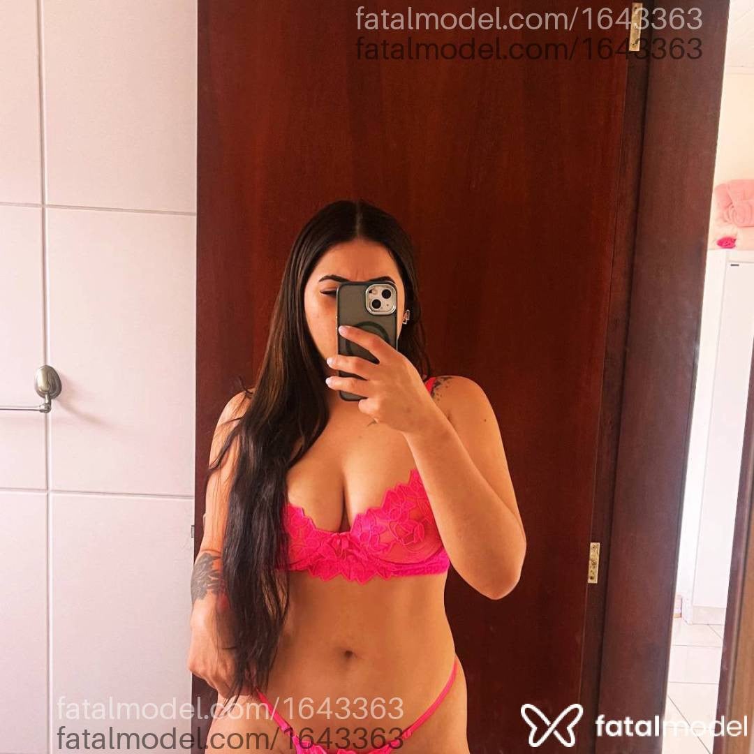 Acompanhante mulher morena (o) de olhos pretos em Ituporanga - Cristal Royal