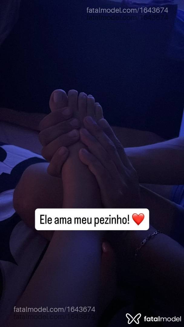 Acompanhante mulher loira (o) de olhos castanhos em Pindamonhangaba - Laura