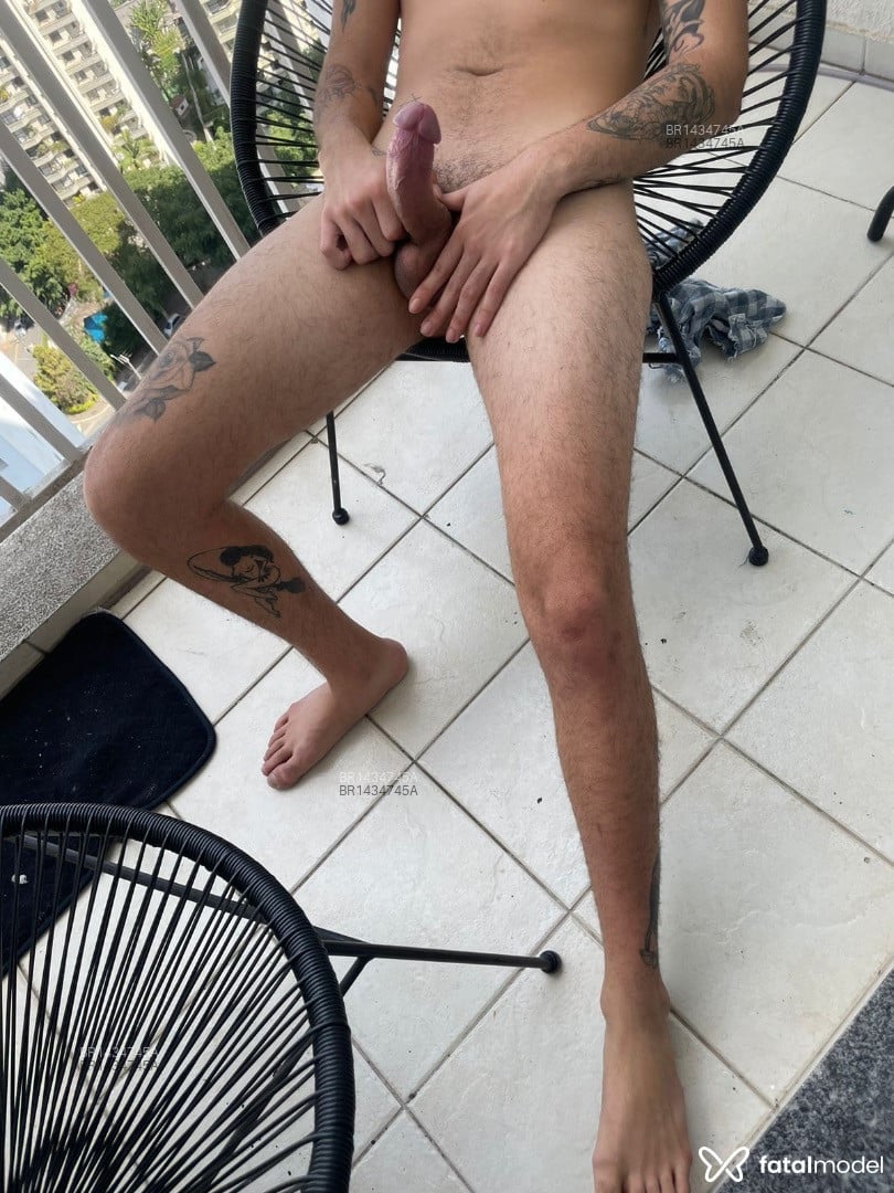 Acompanhante homem com cabelo castanho de olhos mel em São Paulo - Hiago