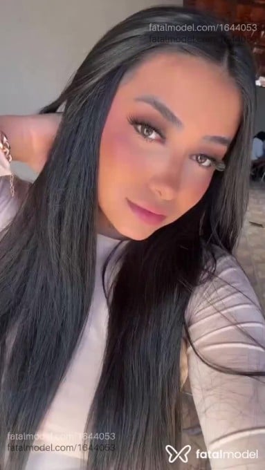 Acompanhante mulher morena (o) de olhos mel em Londrina - Helena