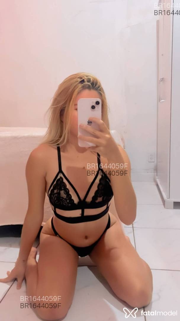 Acompanhante mulher loira (o) de olhos castanhos em São Paulo - Laura Miler
