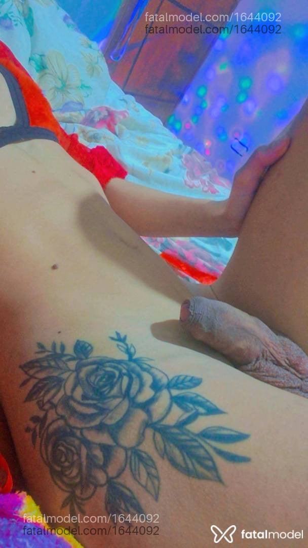 Acompanhante travesti ruiva (o) de olhos castanhos - Emanuelly lorena