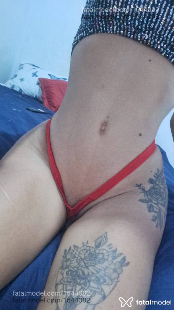 Acompanhante travesti ruiva (o) de olhos castanhos - Emanuelly lorena