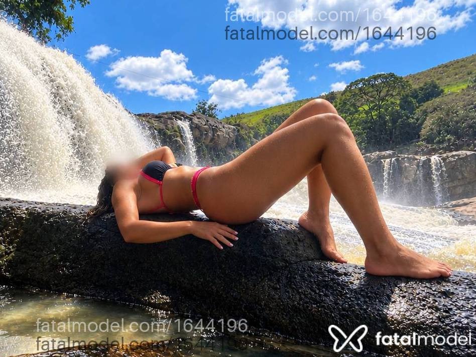 Acompanhante mulher morena (o) de olhos castanhos - Bruna