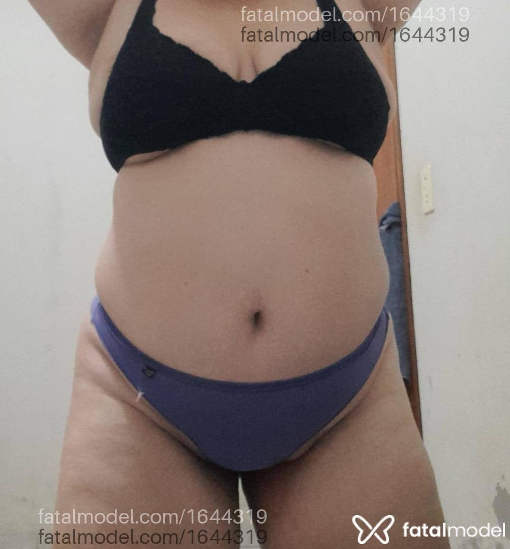 Acompanhante mulher com cabelo castanho de olhos castanhos - Bruna Sanches